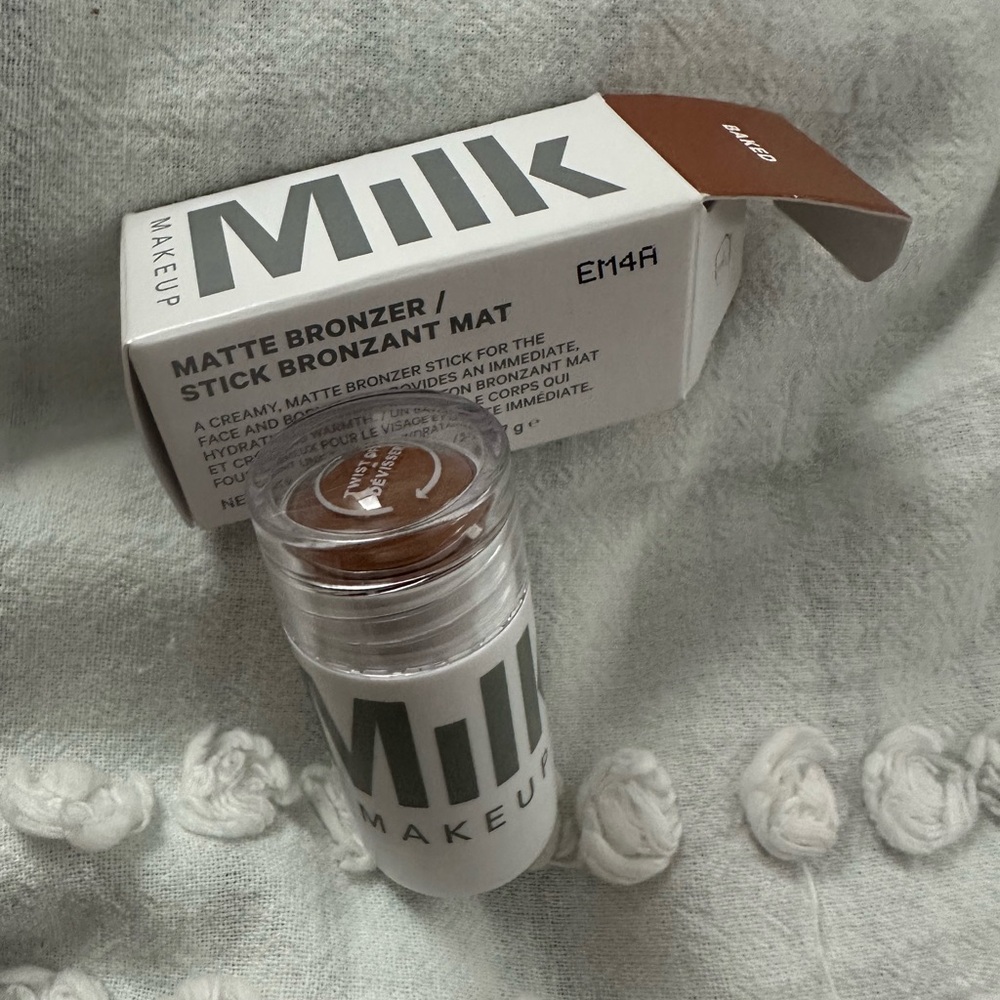Milk Matte Bronzer Stick - Baked